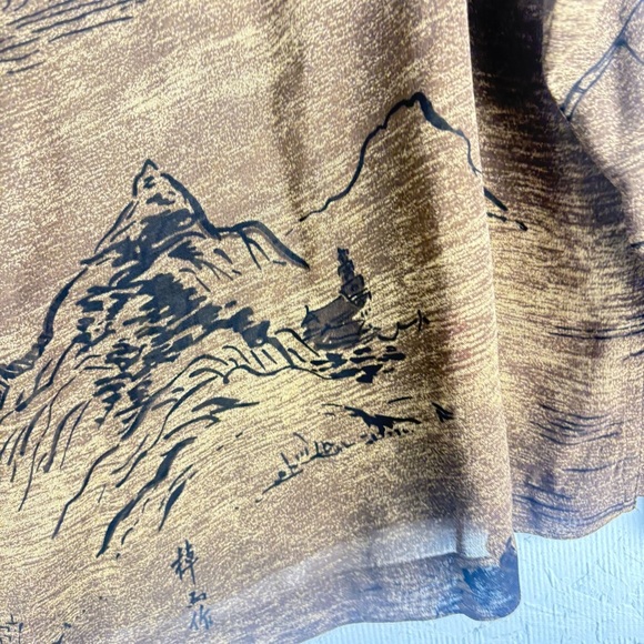 VTG Chico's Brown Sheer Button Down Shirt with Artistic Japanese Prints Large - Picture 6 of 10